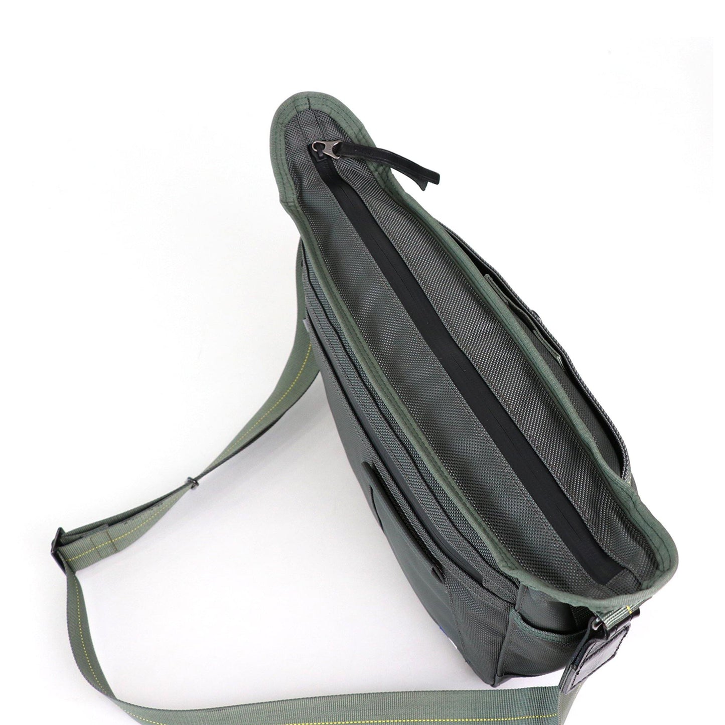 BULLET LINE  ショルダー  ファスナー型  インナーバッグ付き  バリスティックナイロン  HB-0451 - HARVEST LABEL