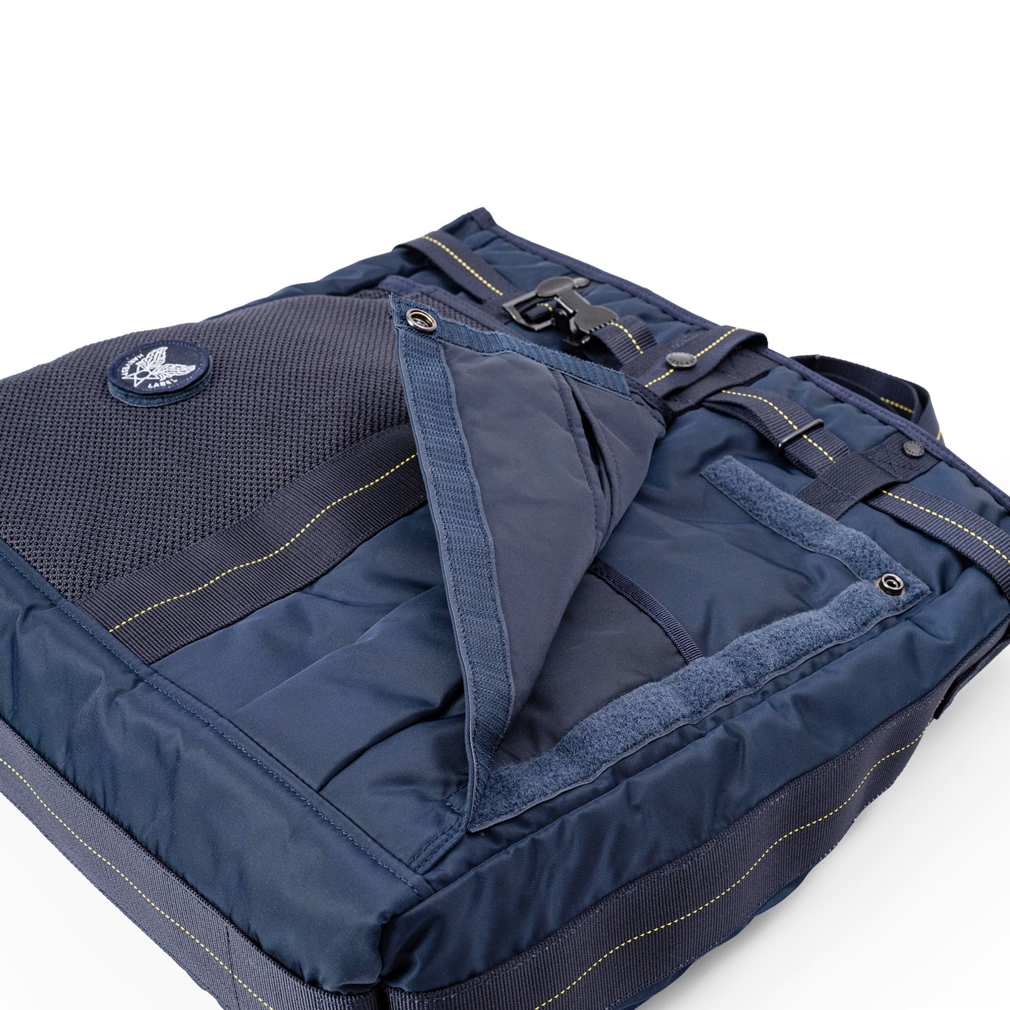 公式】HARVEST LABEL Edition 30 FLYER'S reflection HELMET BAG