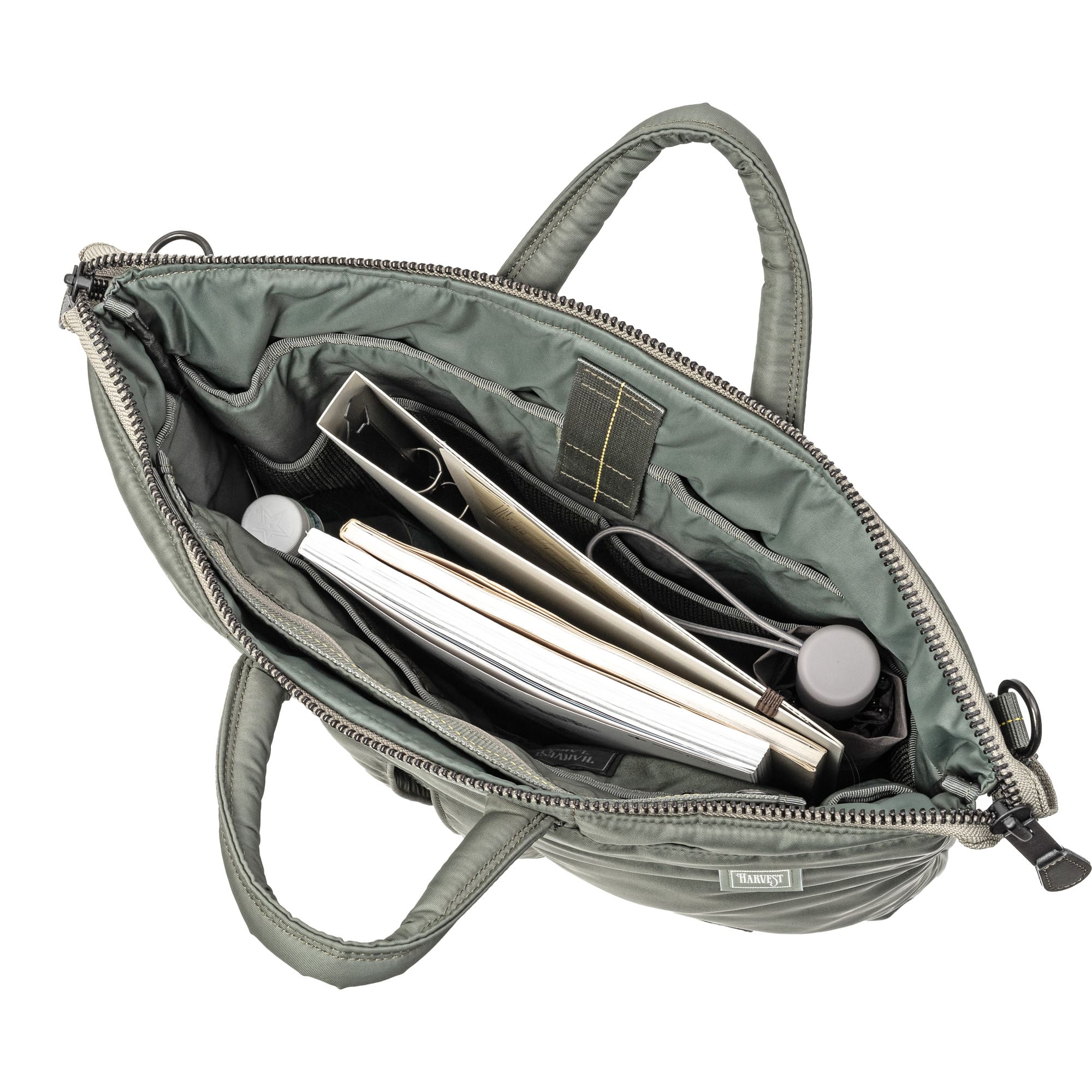 【新品未使用】　Nano universe helmet bag Official] HARVEST LABEL Edition 30 FLYER'S reflection HELMET BAG