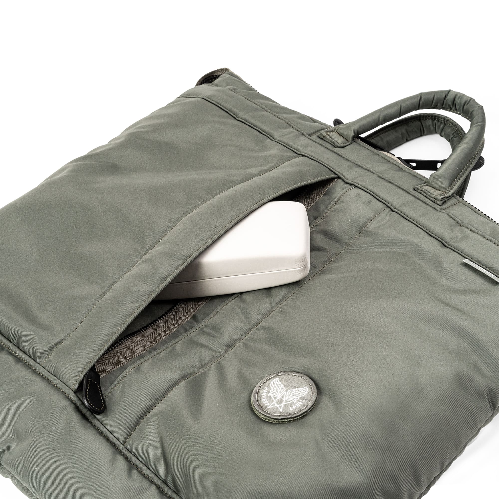 公式】HARVEST LABEL Edition 30 FLYER'S reflection HELMET BAG