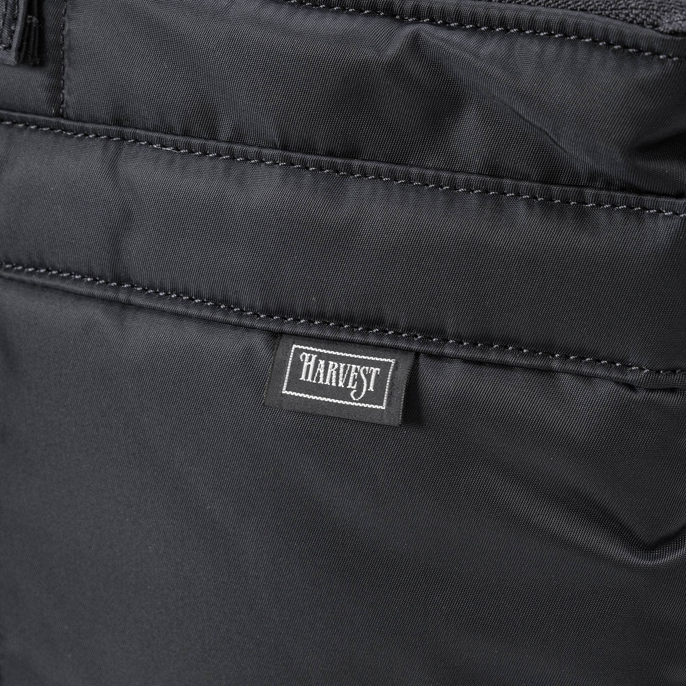 
                      
                        【30周年モデル】【数量限定】FLYER’S reflection HELMET BAG トート L  HRF-0141N
                      
                    