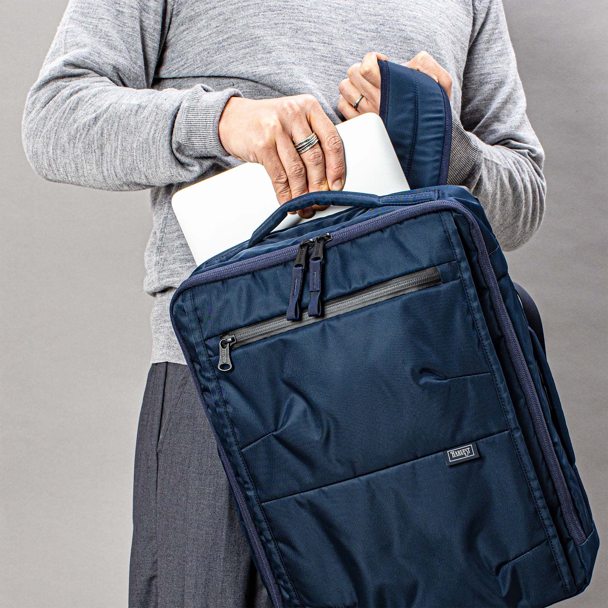 lvlvバッグパック UHARVEST LABEL URBAN CARGO バックパック HVT-0282｜16インチPC対応