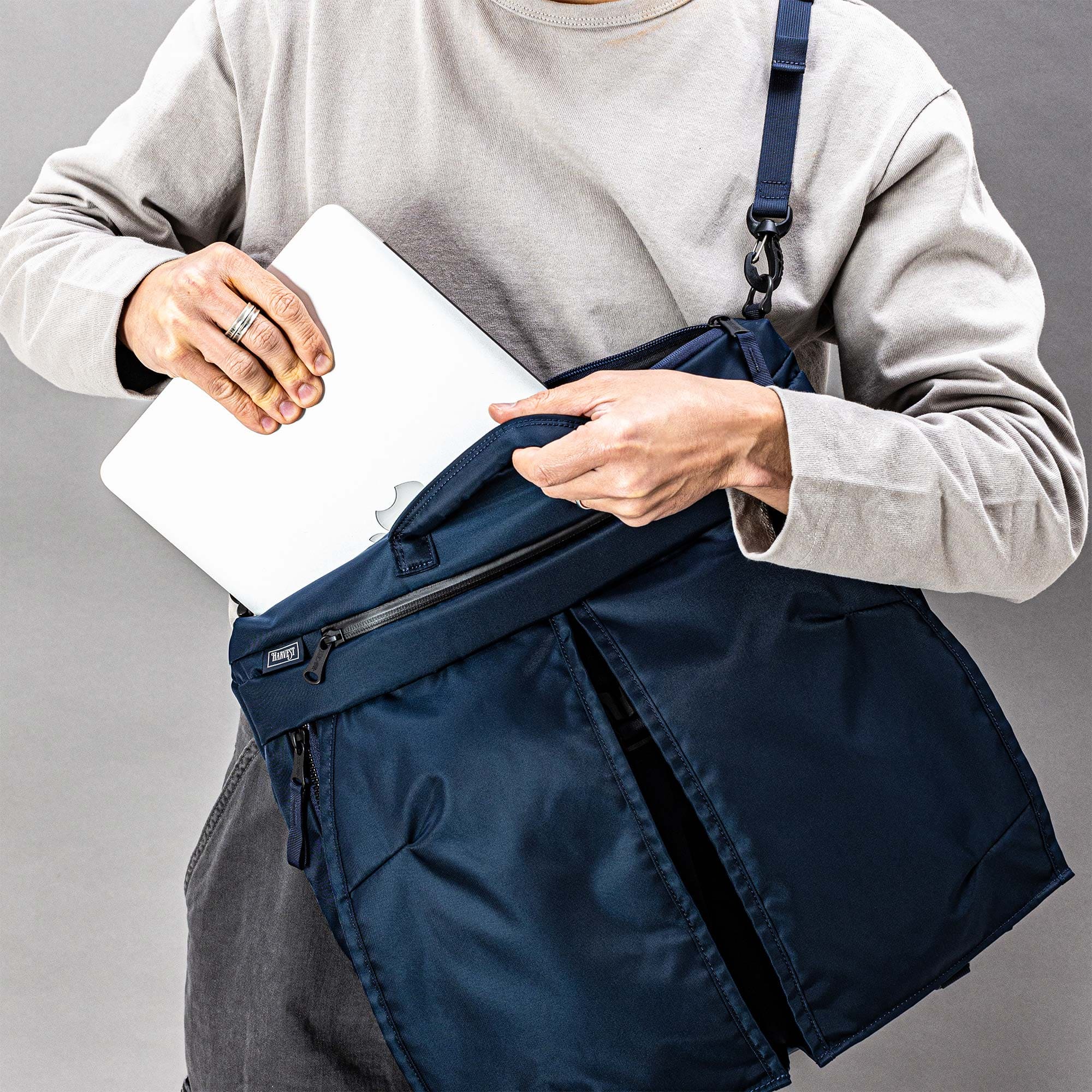 HARVEST LABEL URBAN CARGO ヘルメットバッグ HVT-0283｜16インチPC